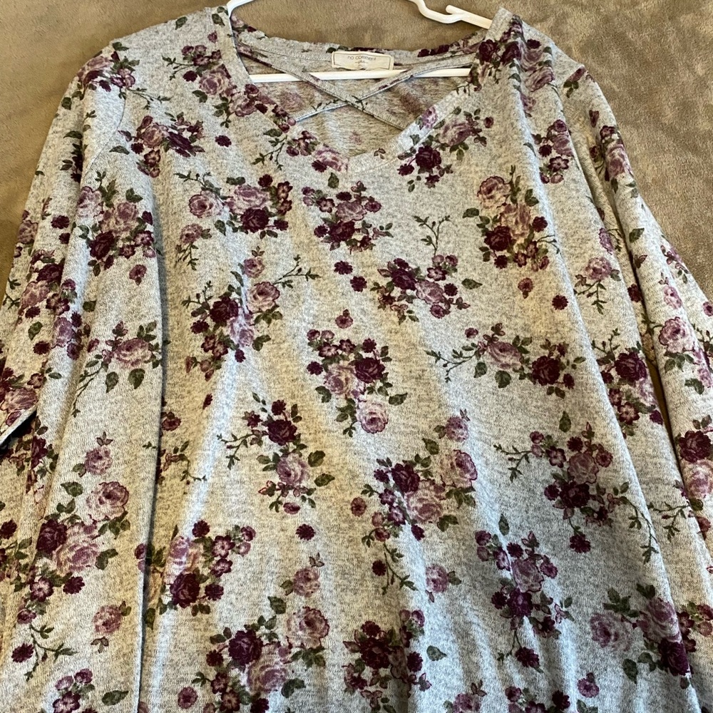 Plus floral shirt